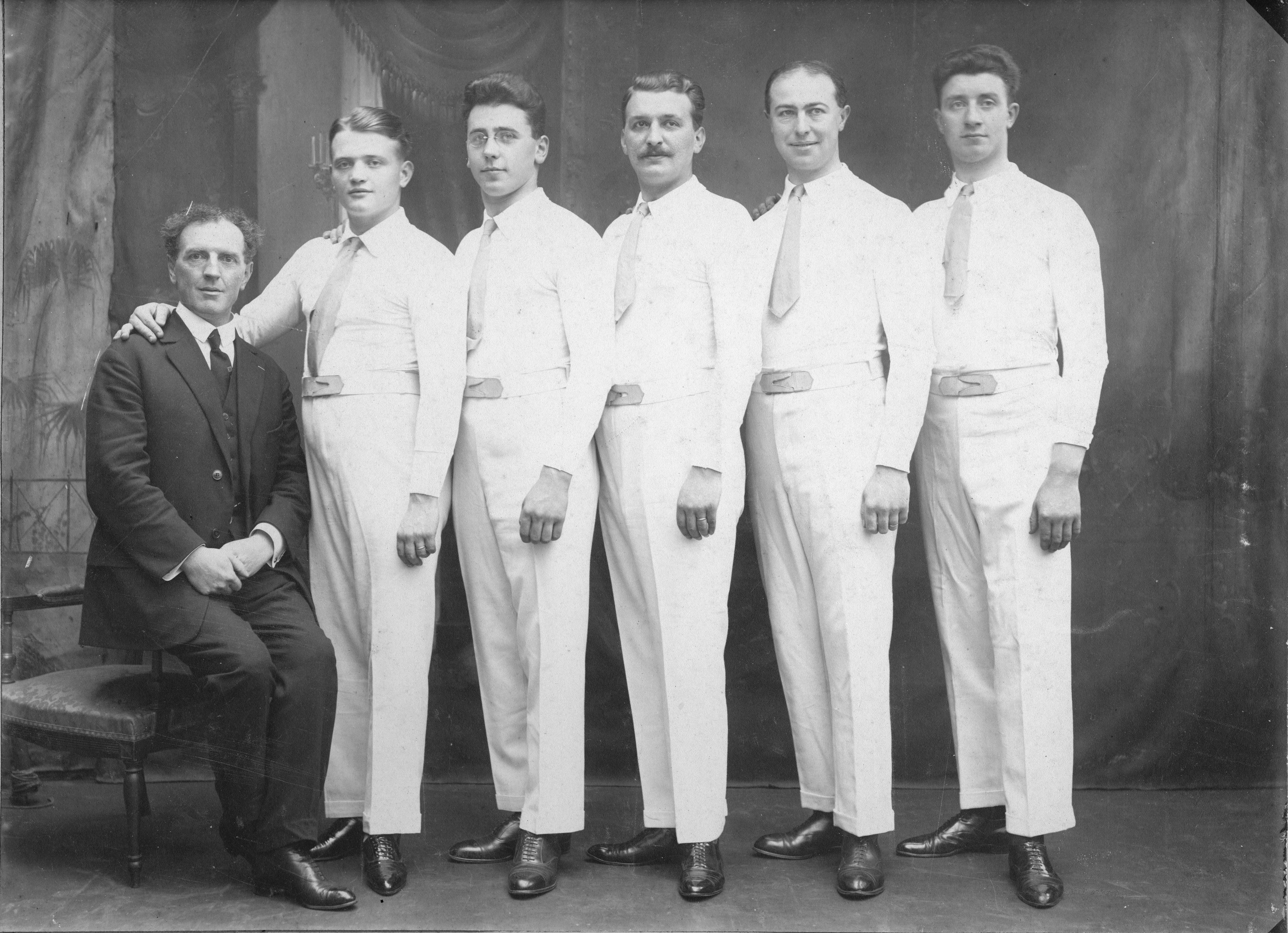 Equipe des Enfants de Neptune vainqueurs aux Jeux Olympiques de Paris de 1924
